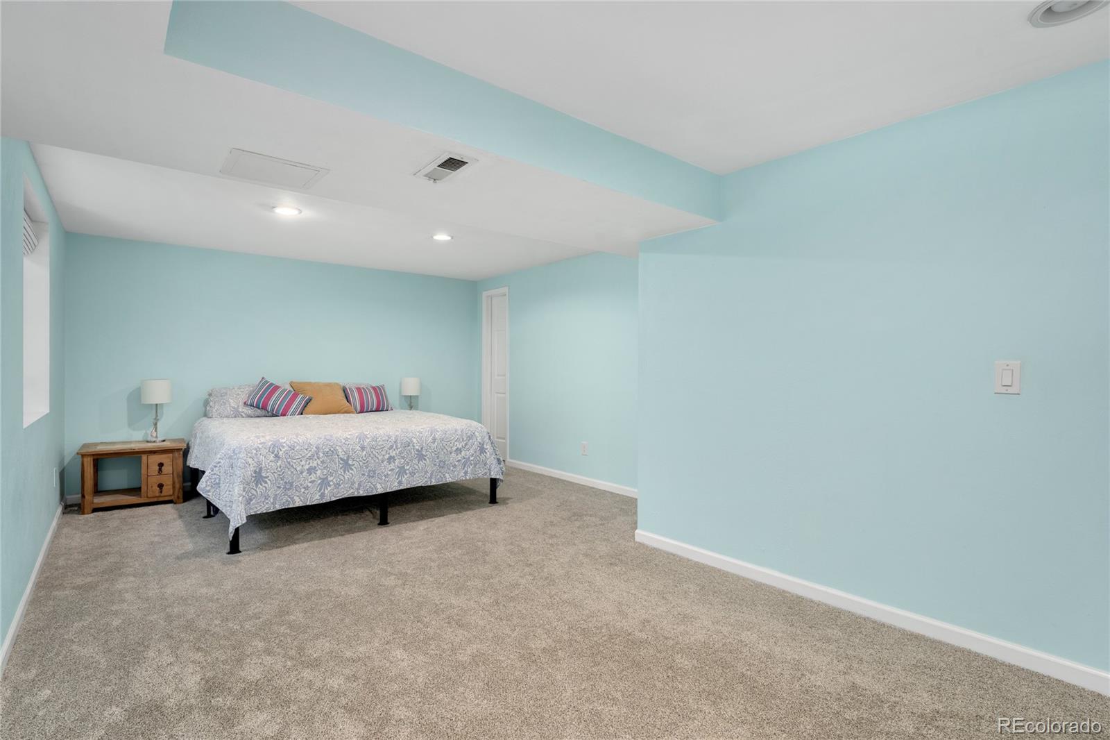 9376 W Wagon Trail Circle