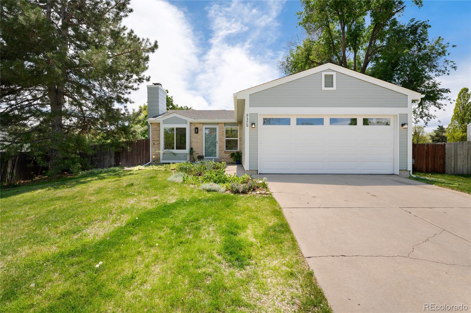 9376 W Wagon Trail Circle