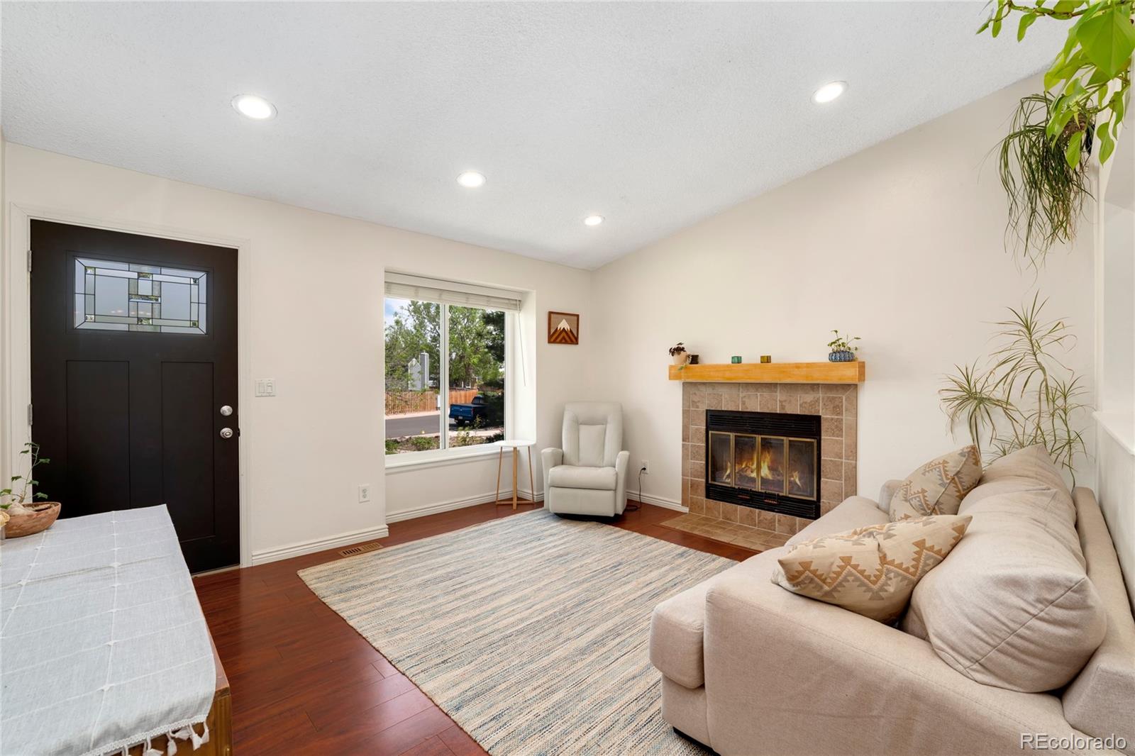 9376 W Wagon Trail Circle