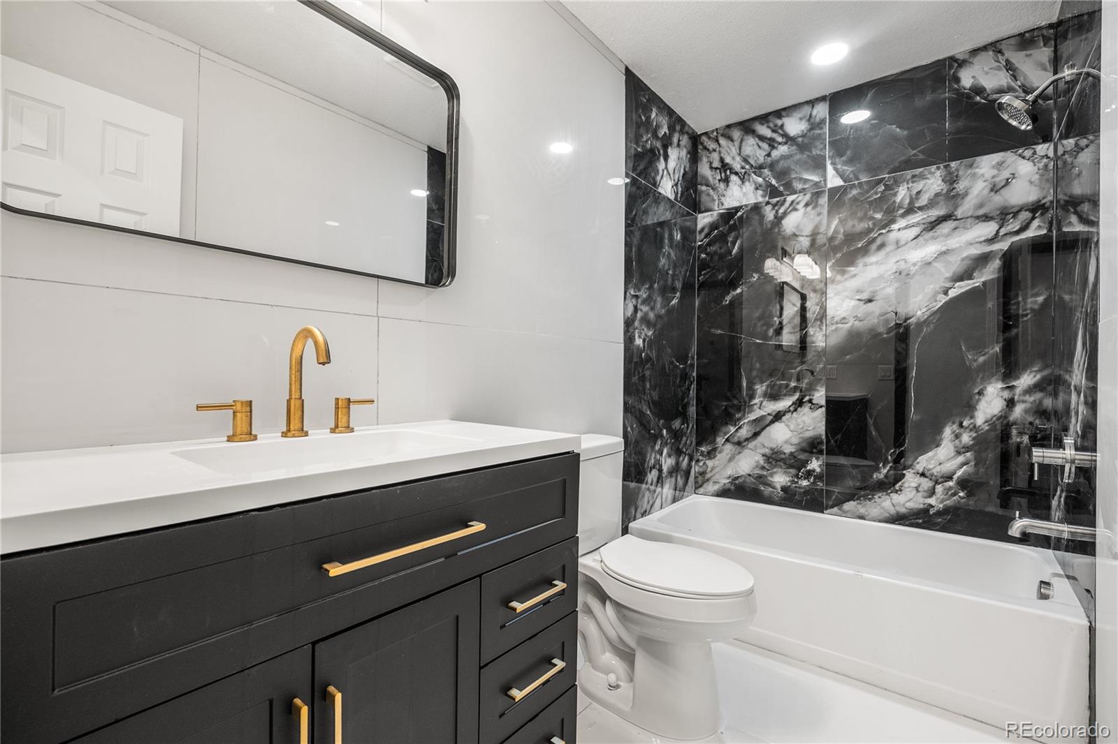 1510 Grenadillo Street Street