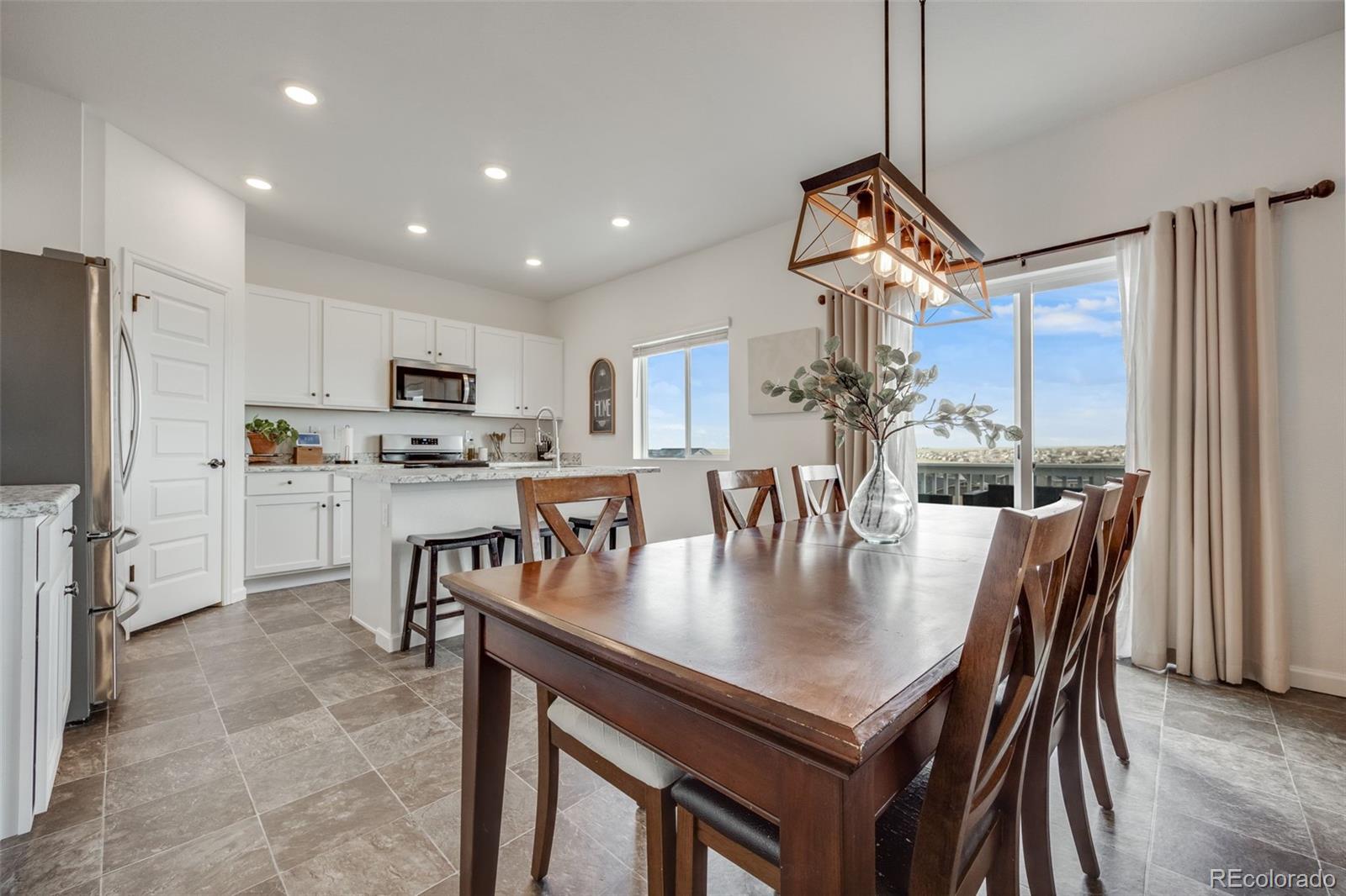 4811 River Highlands Loop