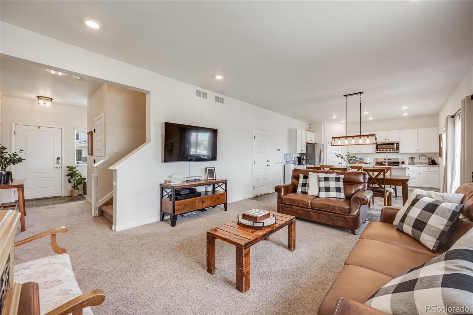 4811 River Highlands Loop