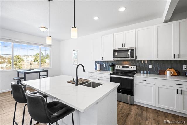 5445 Canyon View Drive