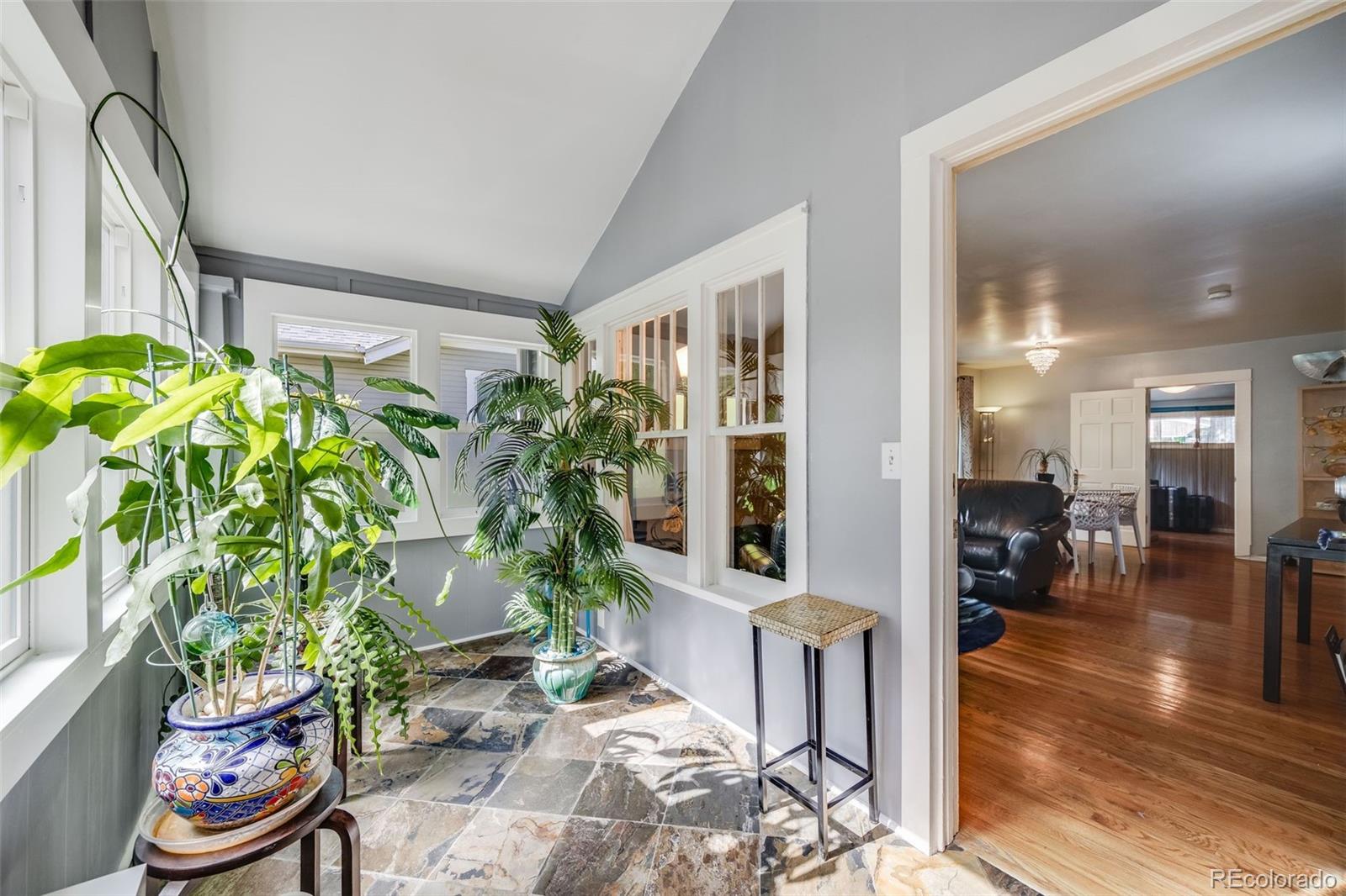 2011 S Franklin Street