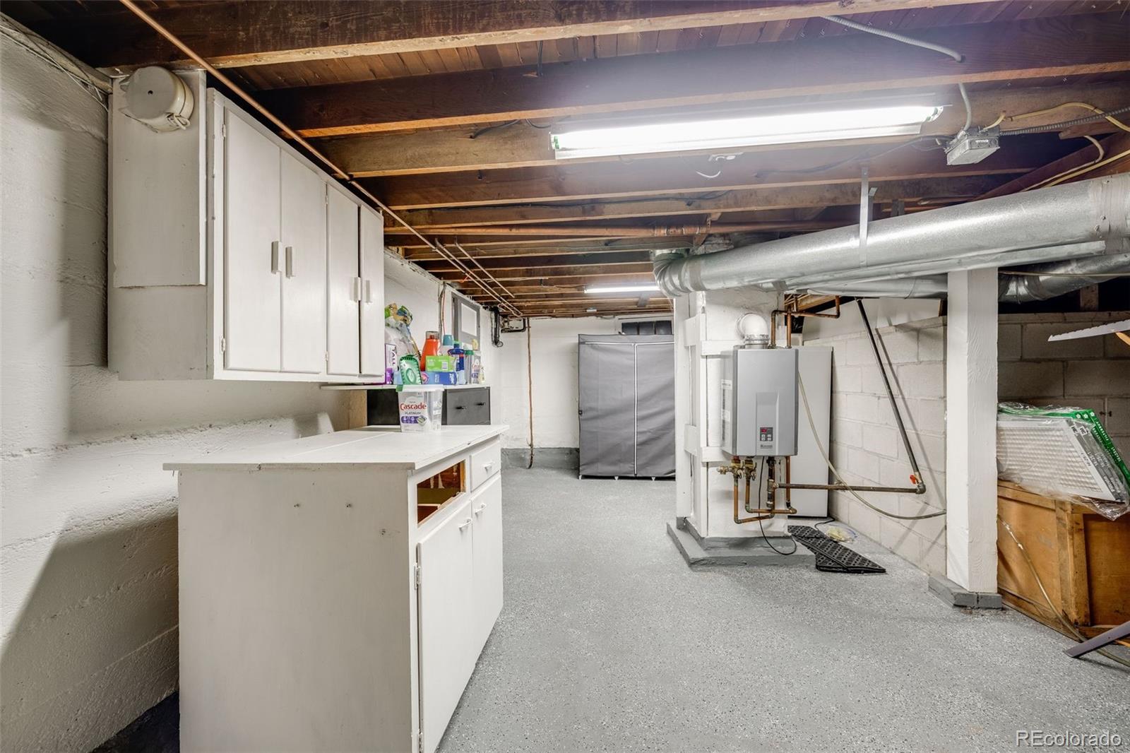 2011 S Franklin Street