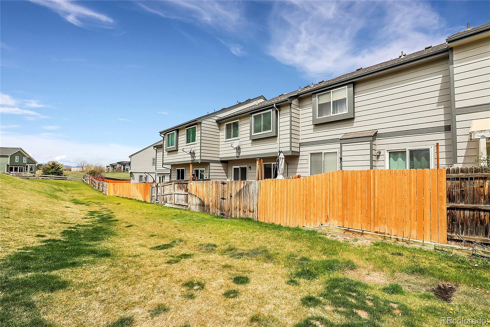 1998 E 102nd Circle