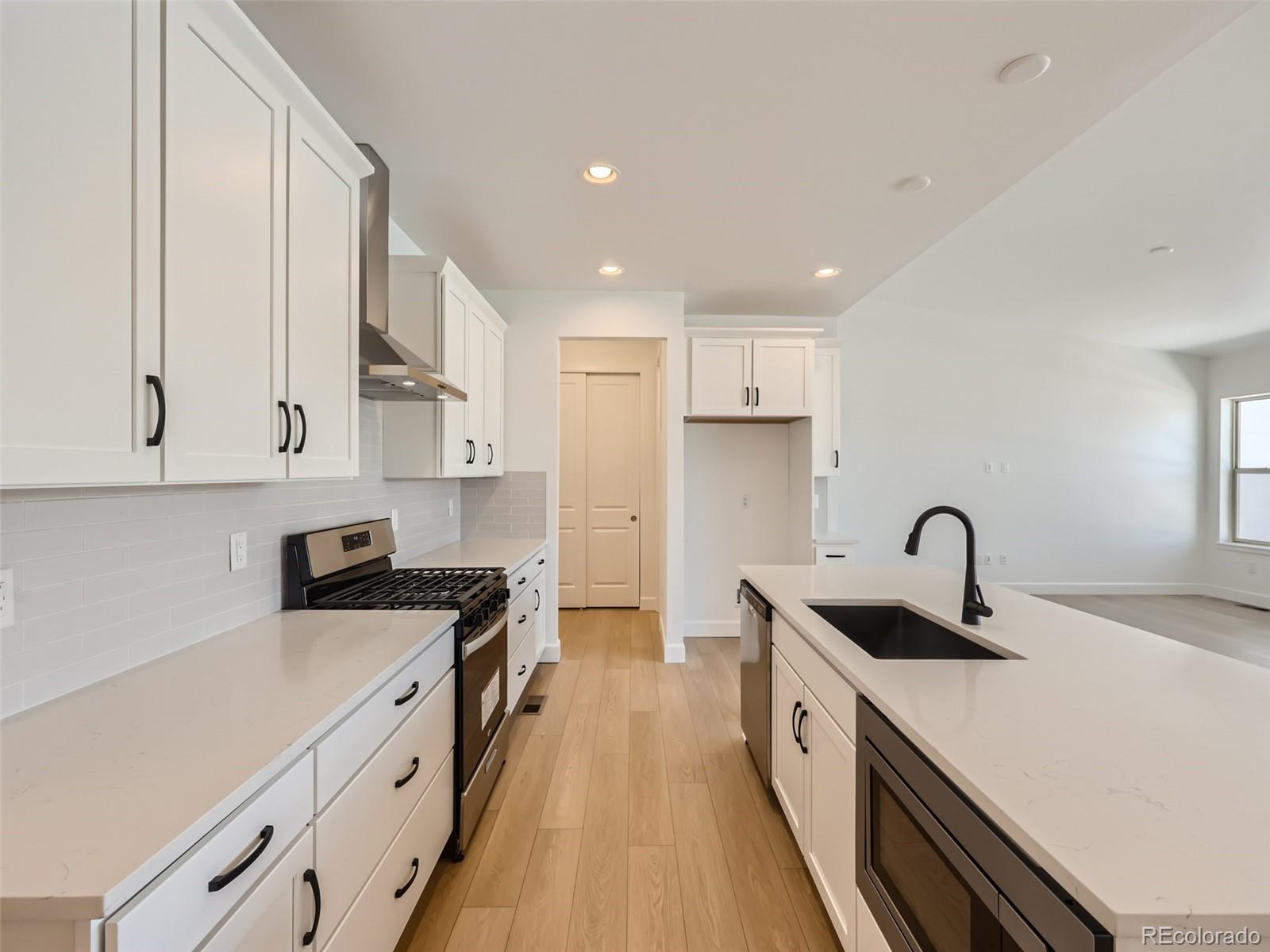 11887 Zebra Grass Way