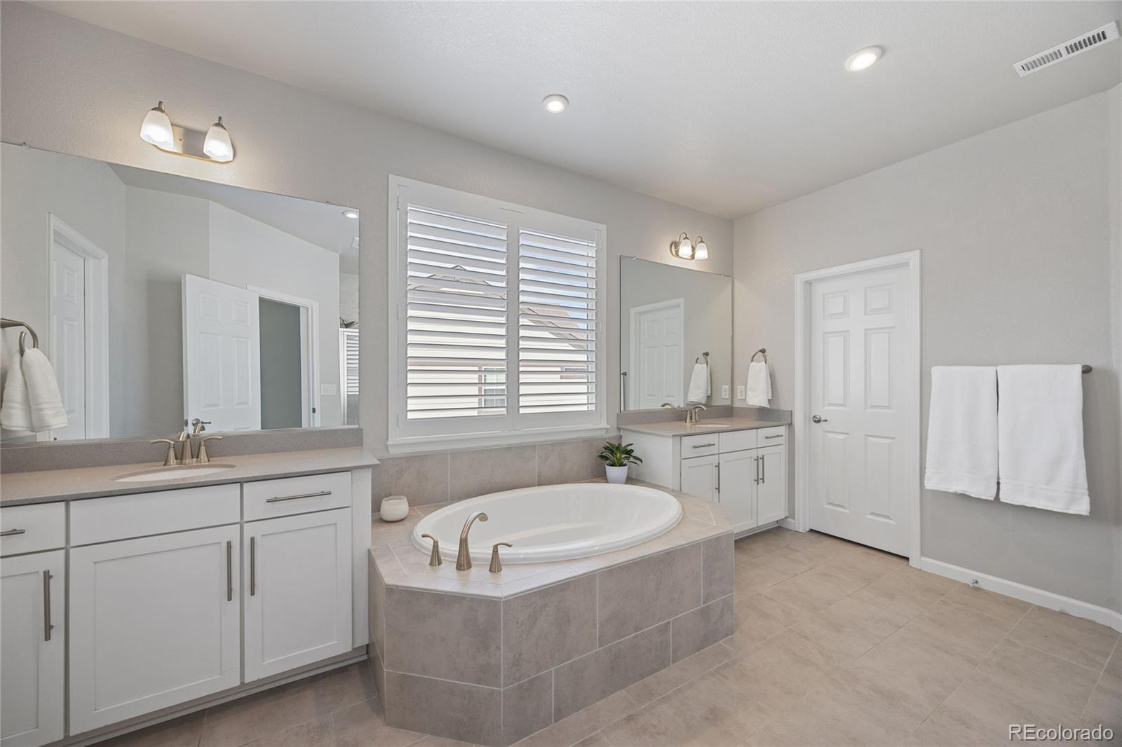 8290 Superior Circle