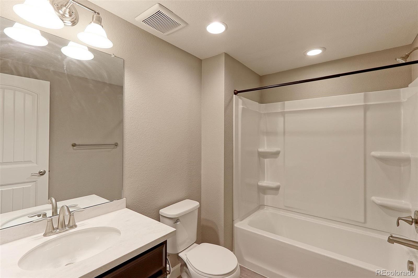 15889 Fillmore Street