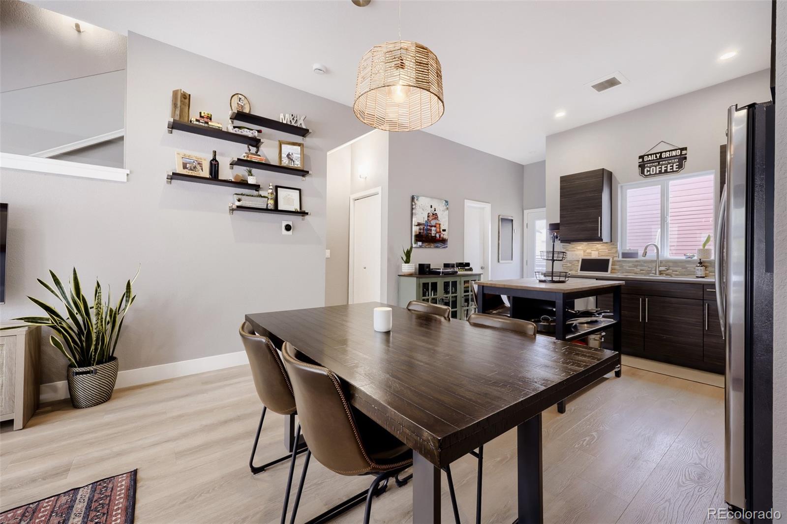 2805 W 52nd Avenue