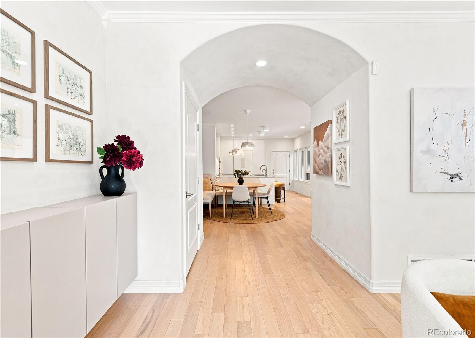 148 S Locust Street