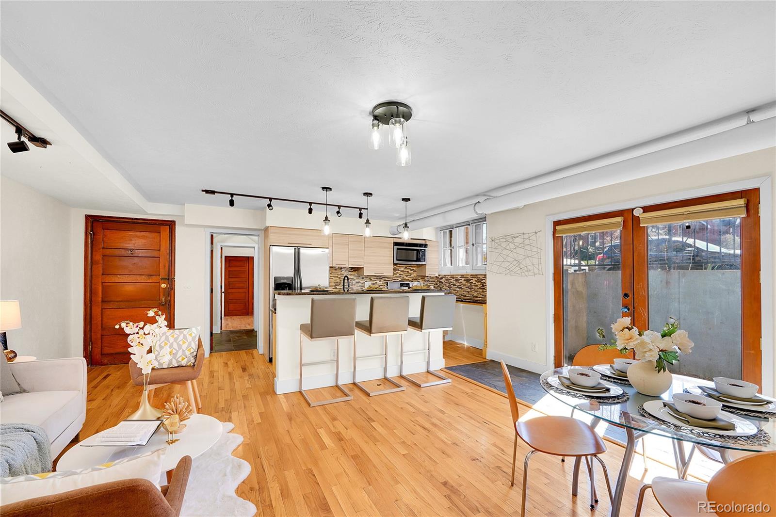 2533 E 11th Avenue Unit: 1