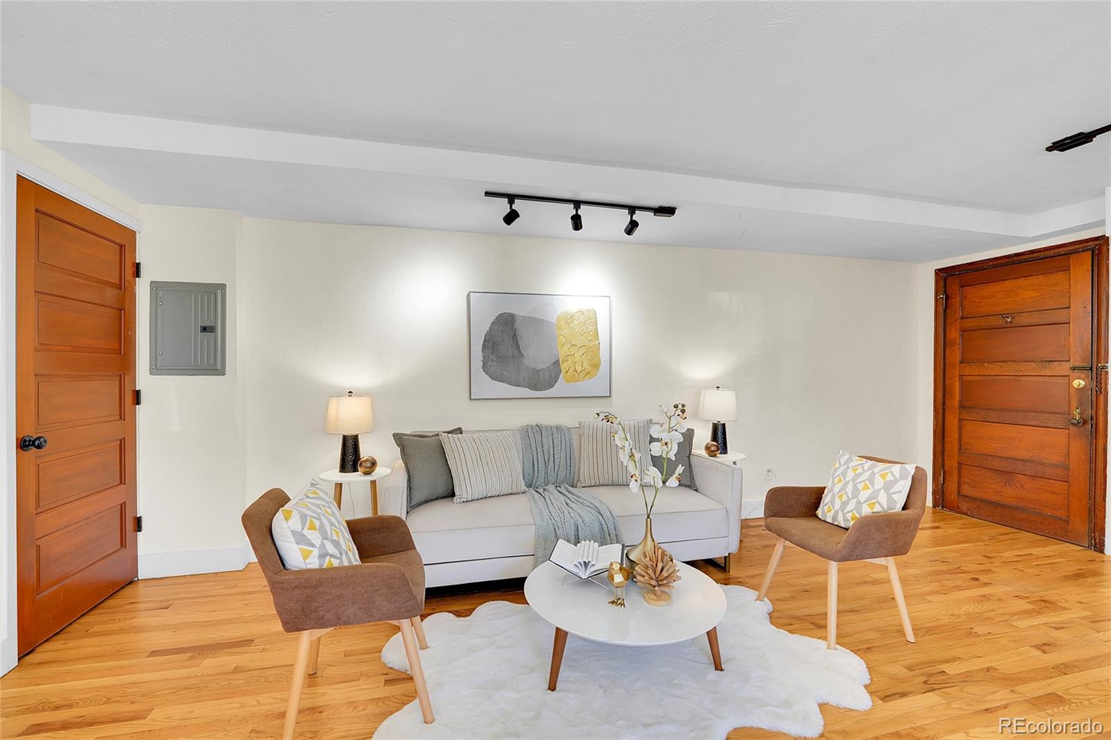 2533 E 11th Avenue Unit: 1