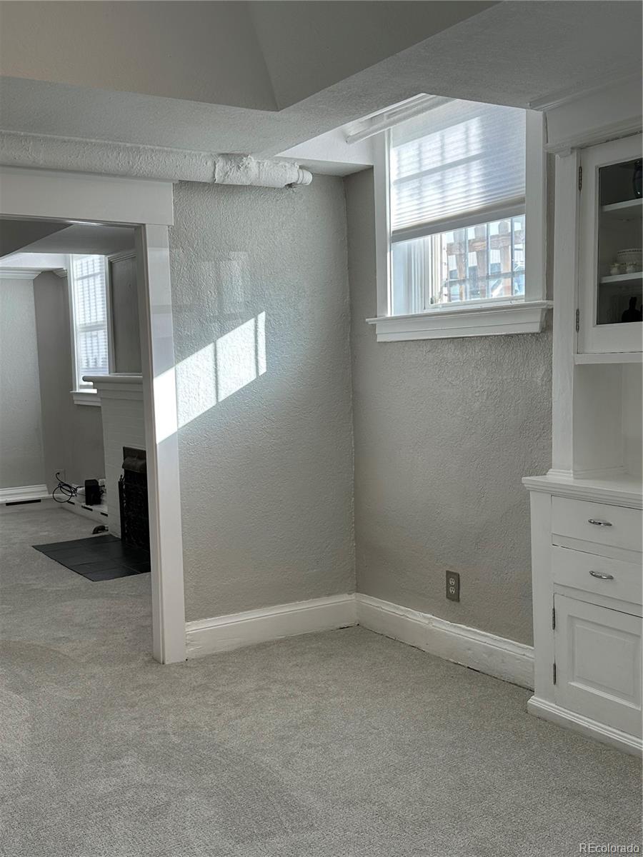 951 N Corona Street Unit: 5