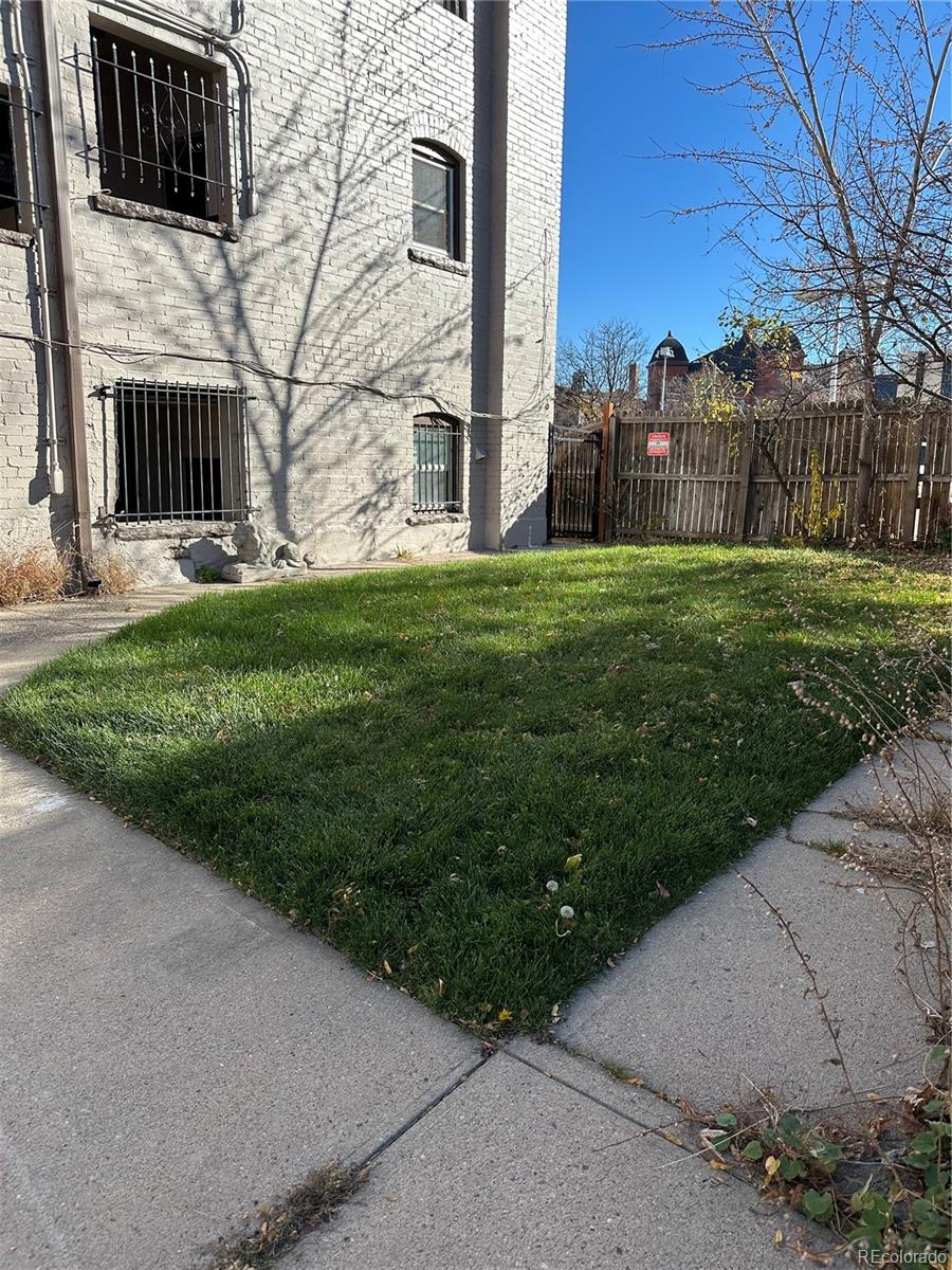 951 N Corona Street Unit: 5