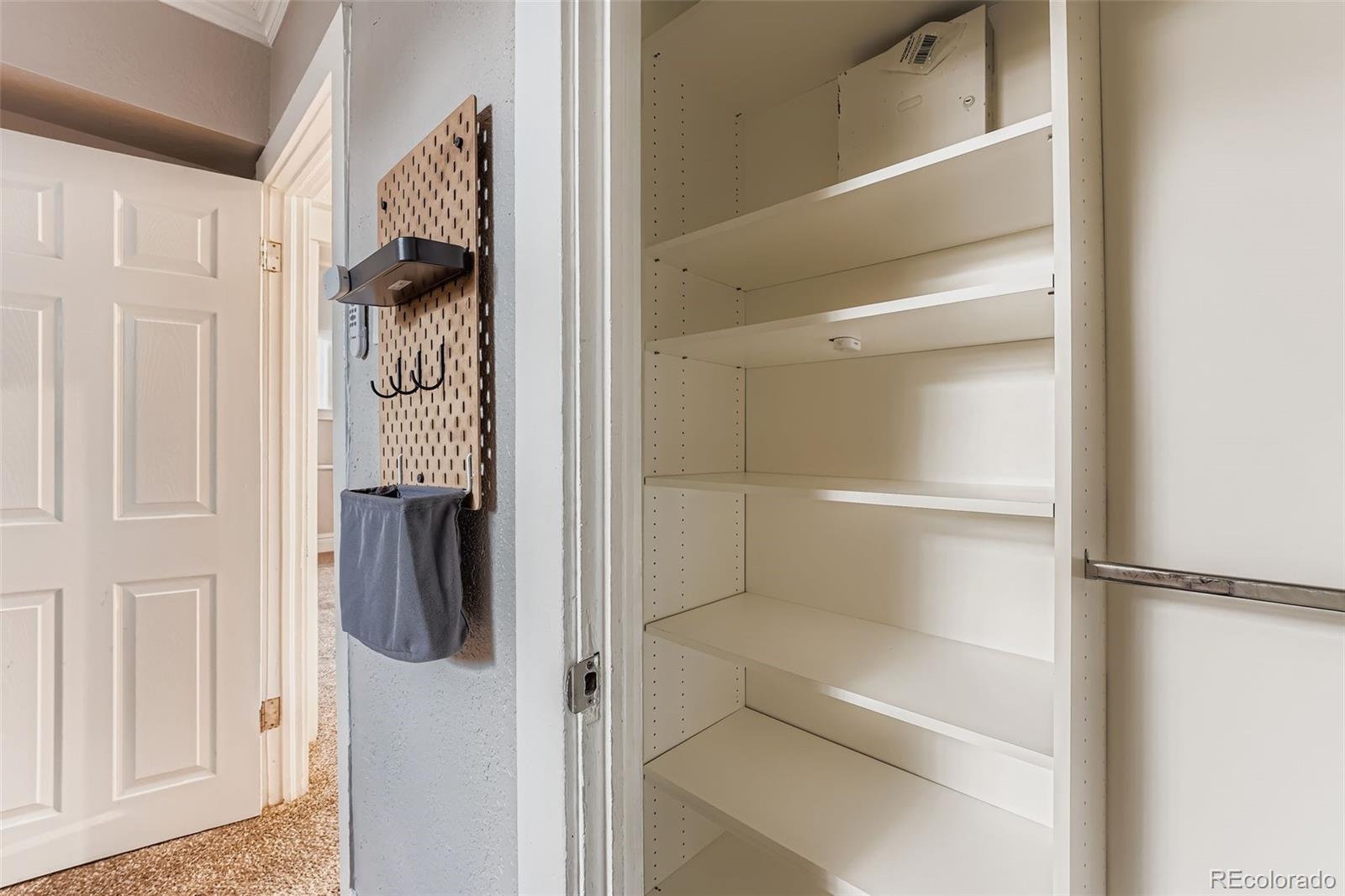 951 N Corona Street Unit: 5