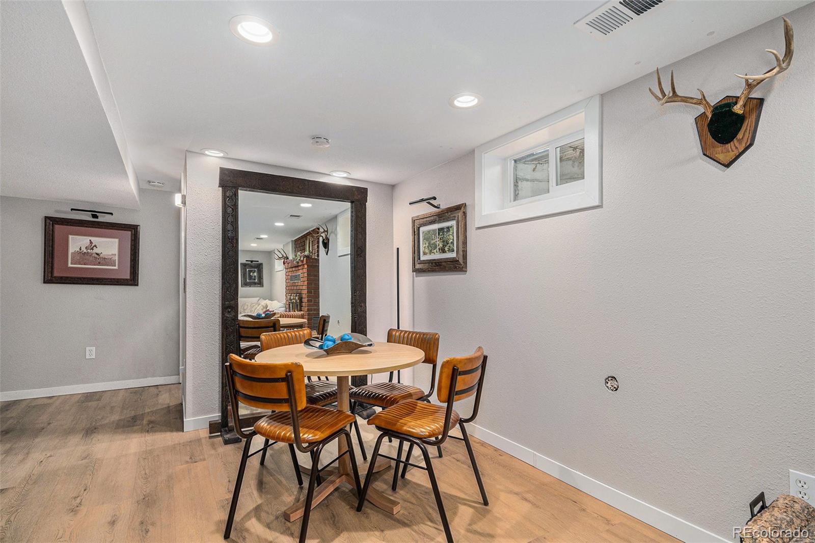 5770 S Hickory Street