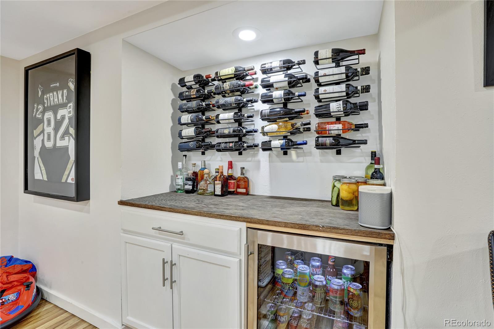 7584 W 83rd