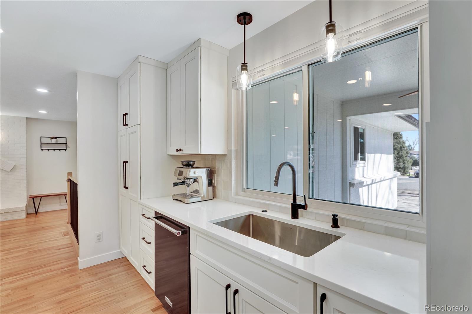 7584 W 83rd