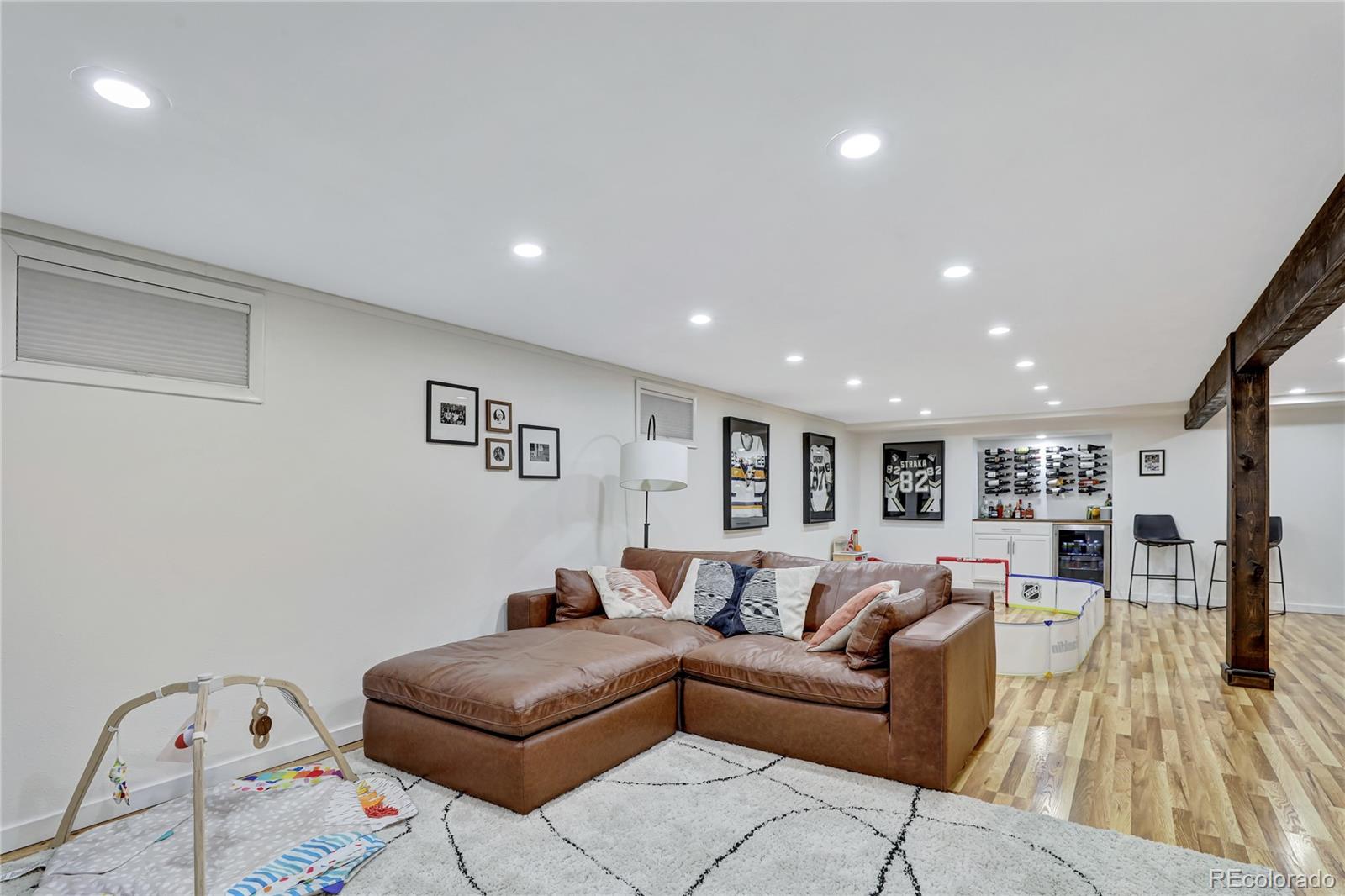 7584 W 83rd
