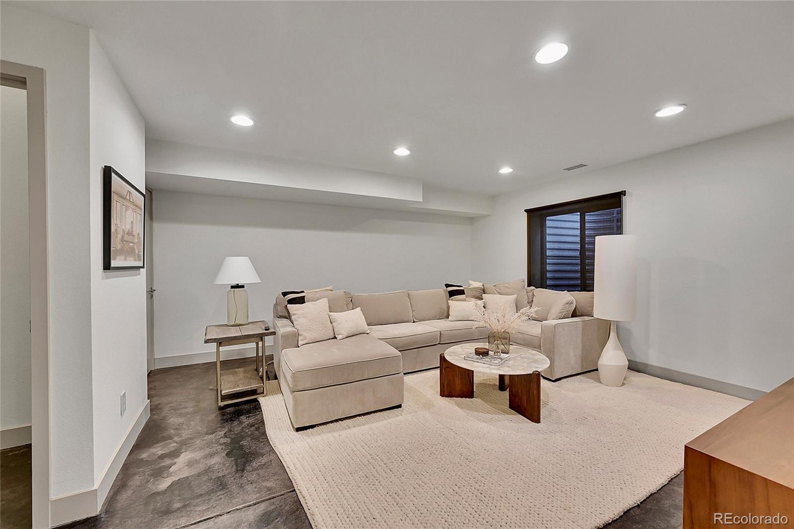4035 Fenton Court