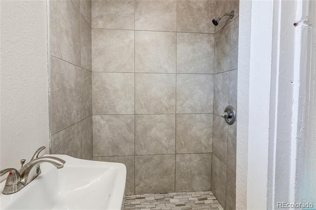 126 S 9th Avenue