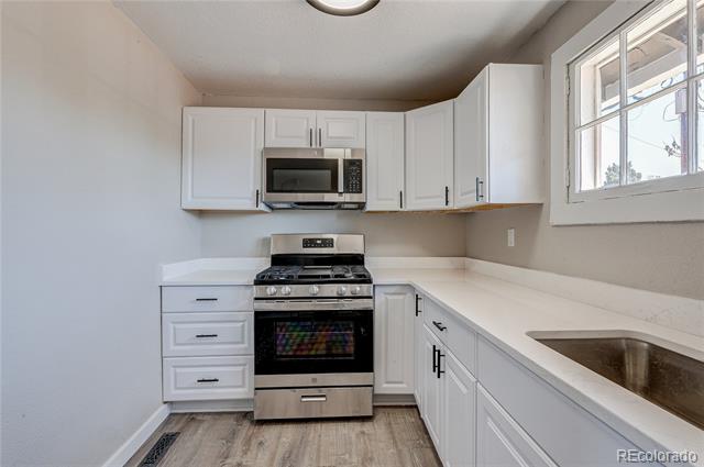 126 S 9th Avenue