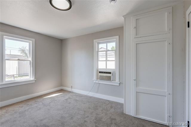 126 S 9th Avenue