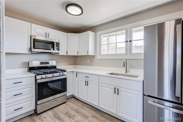 126 S 9th Avenue