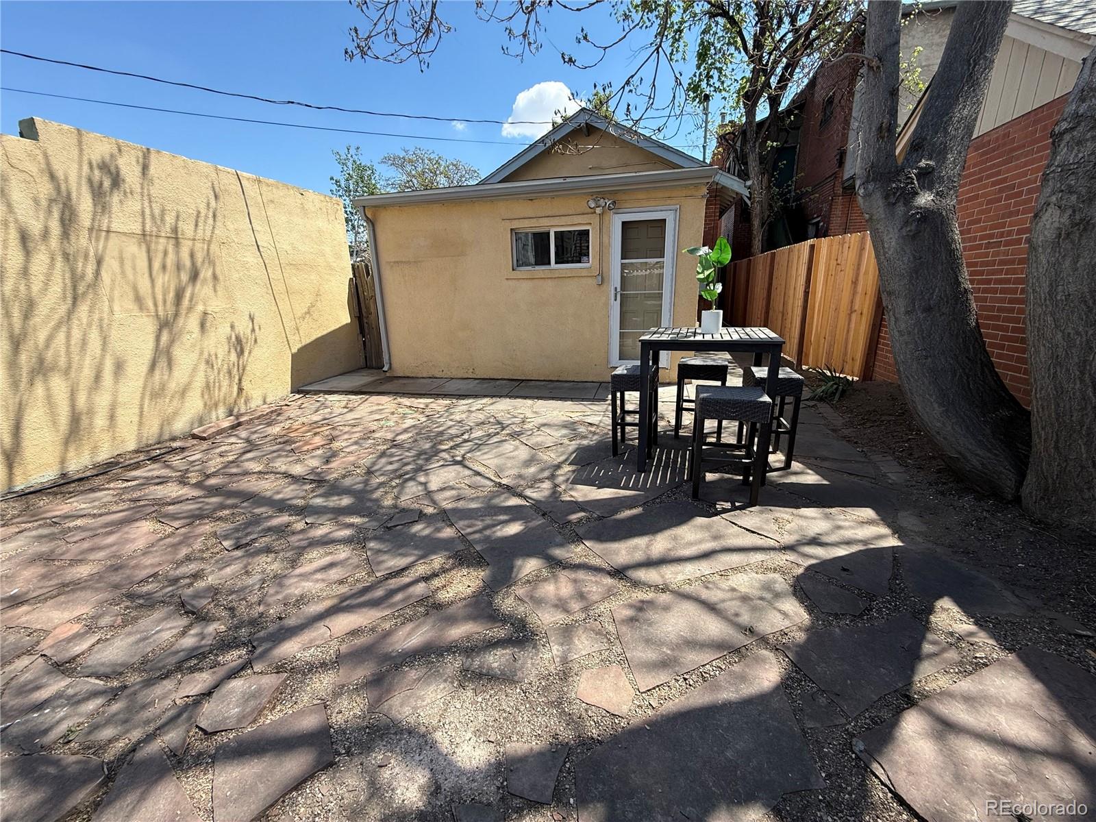 457 Fox Street