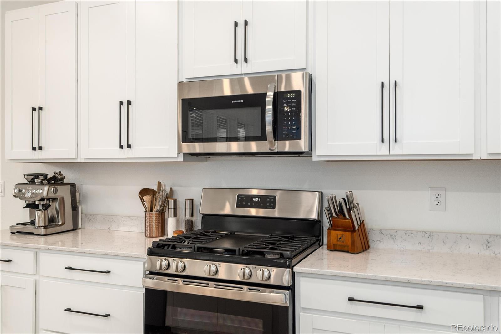 9001 Hightower Street