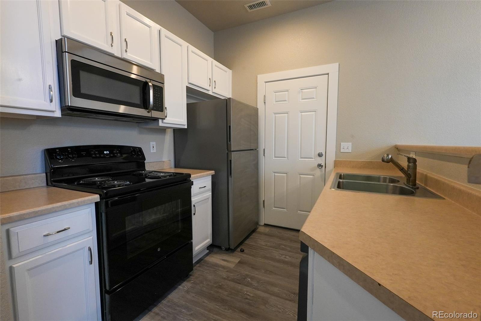 22975 E Ontario Drive Unit: 106