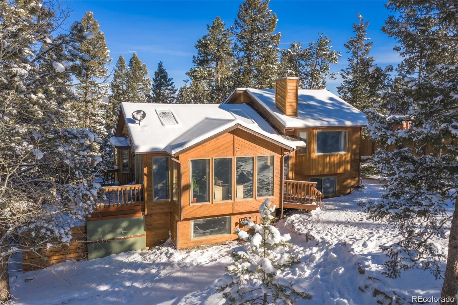 121 Iris Drive