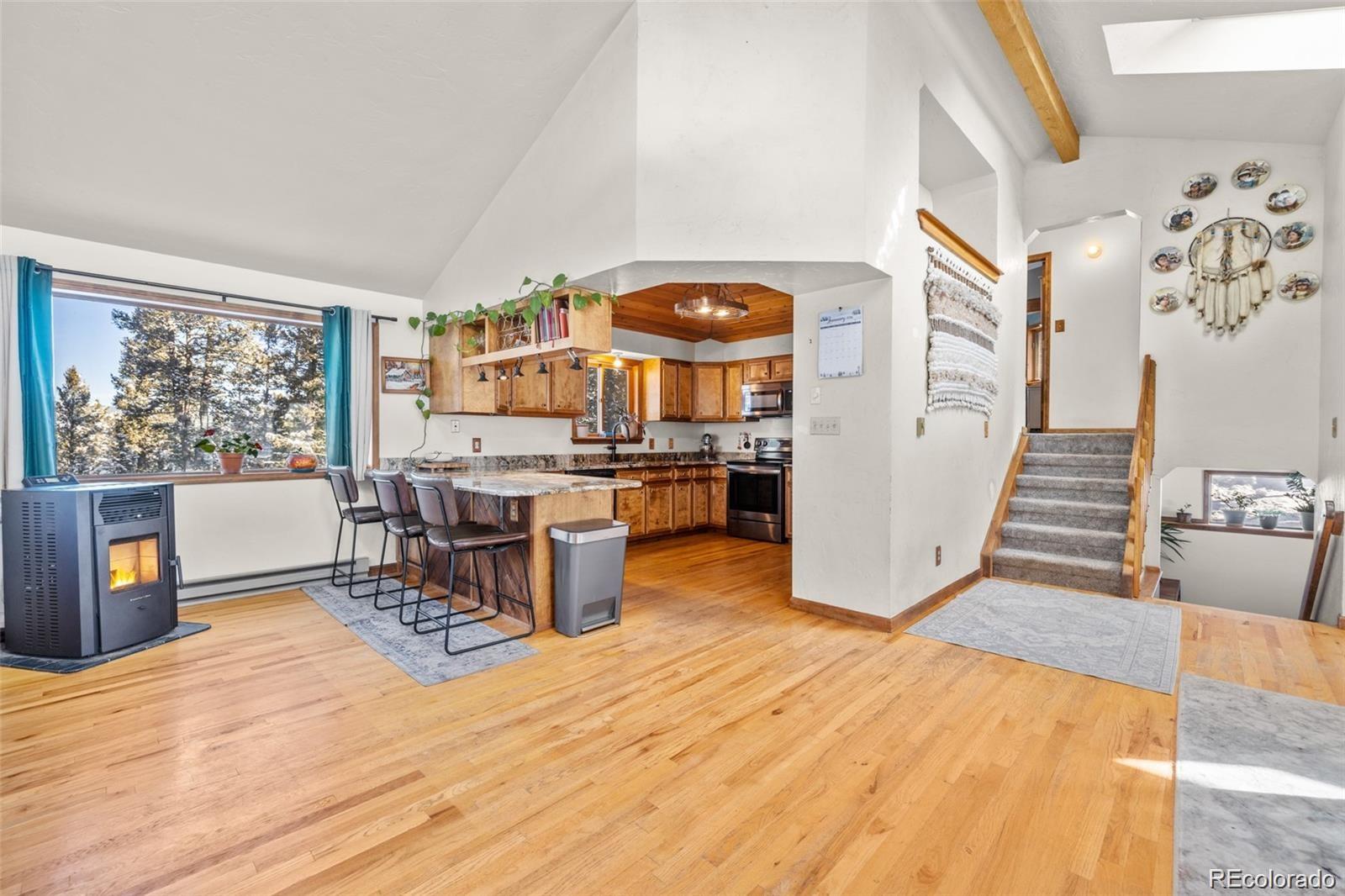 121 Iris Drive