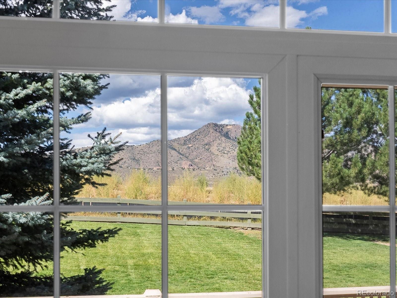 3179 S Indiana Street