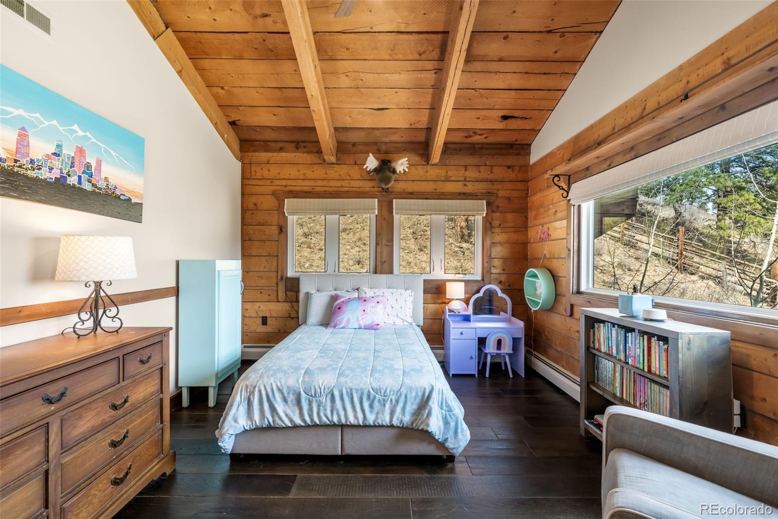 3890 S Skyline Drive