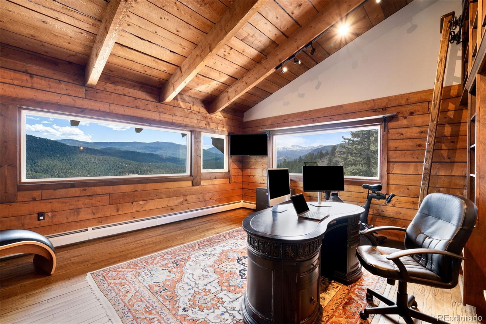 3890 S Skyline Drive