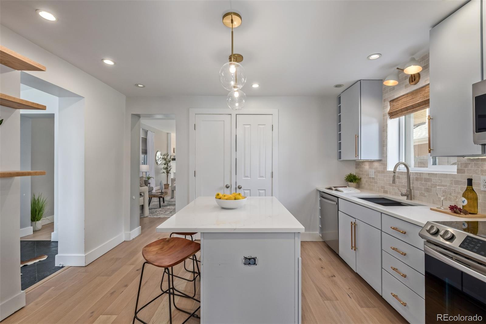 3050 N Marion Street