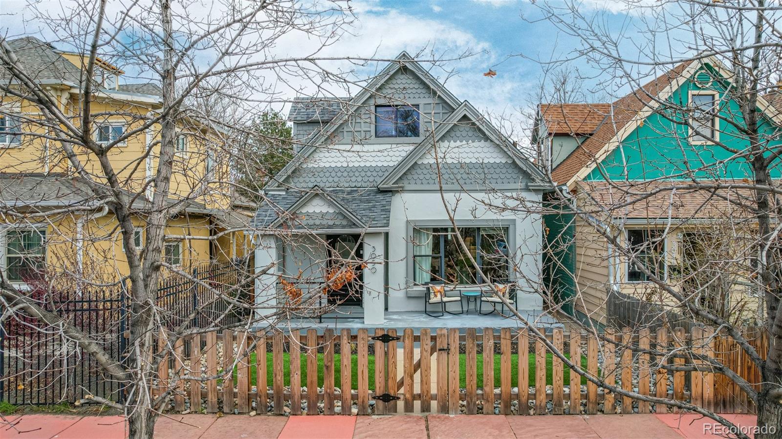 3050 N Marion Street