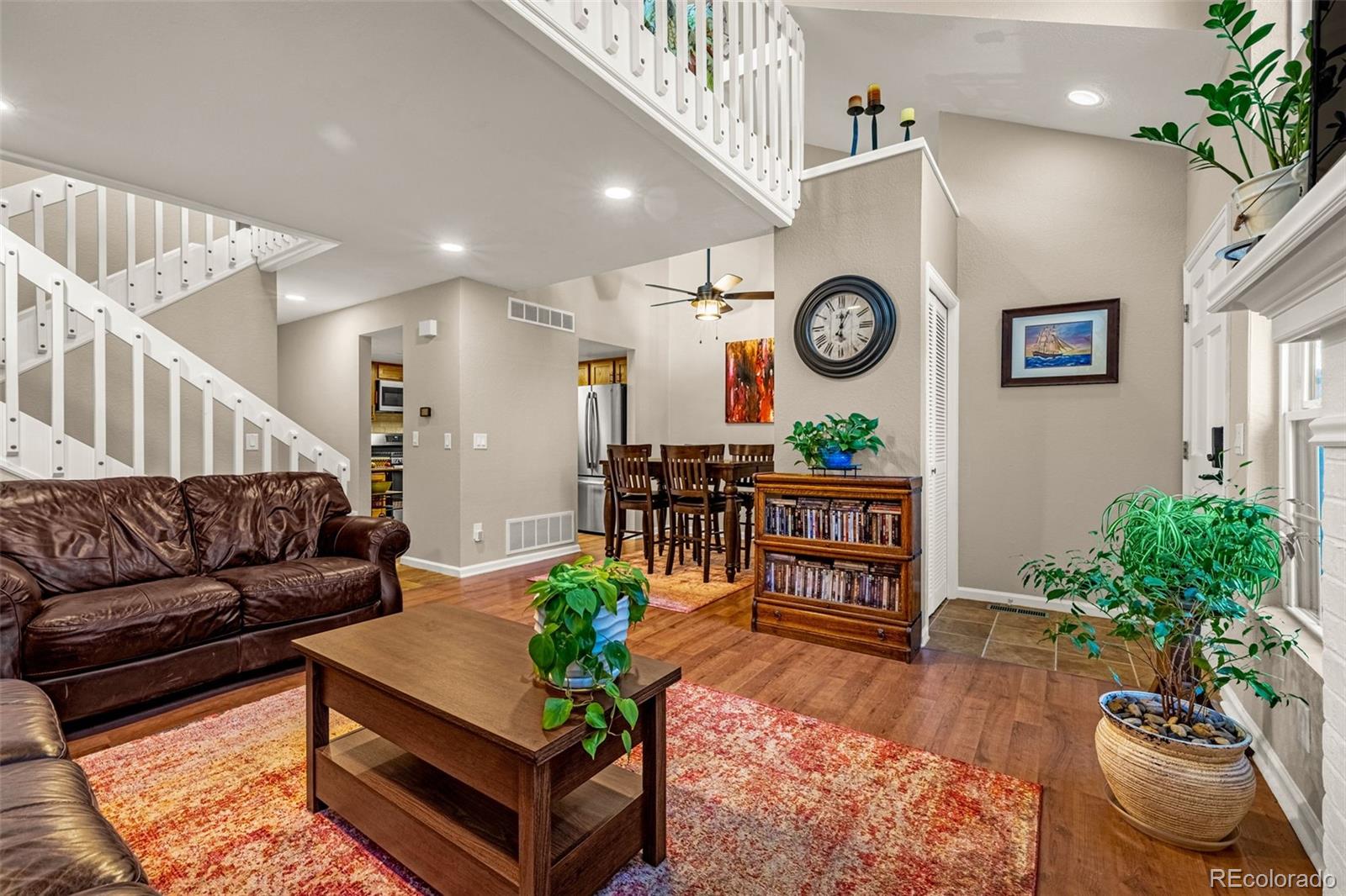 1419 W Lake Court