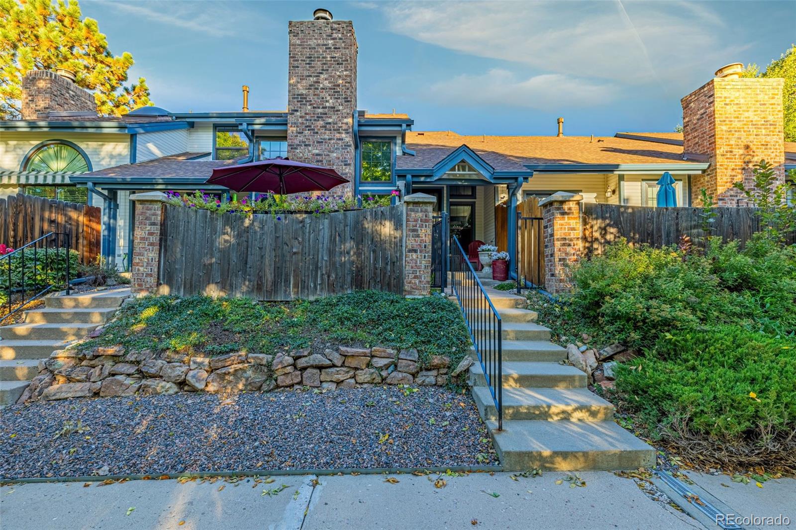 1419 W Lake Court