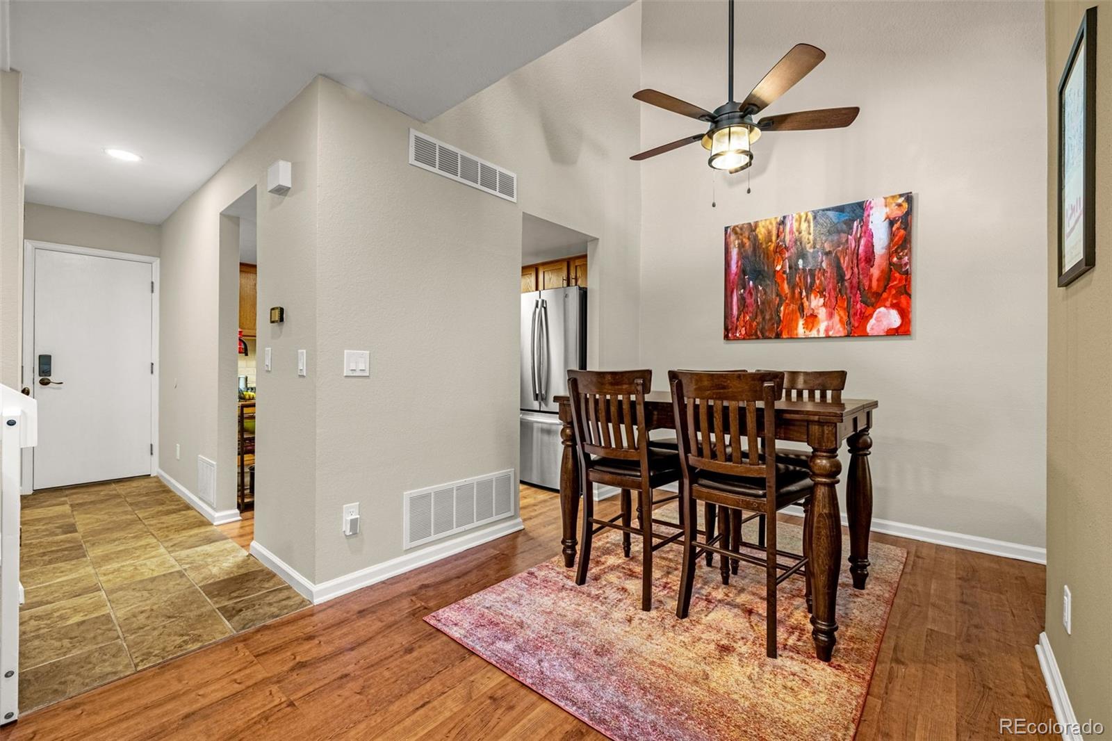 1419 W Lake Court
