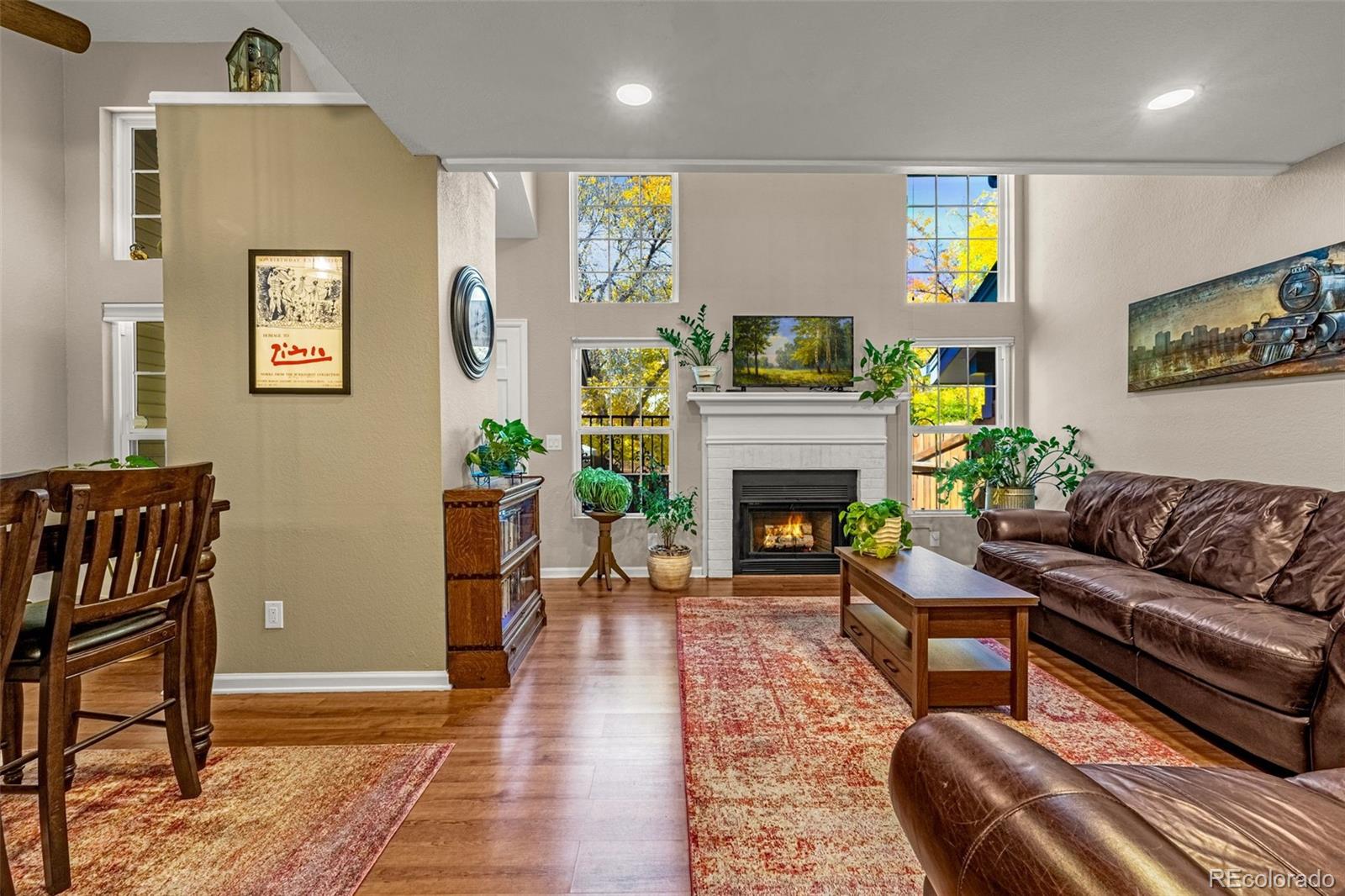 1419 W Lake Court