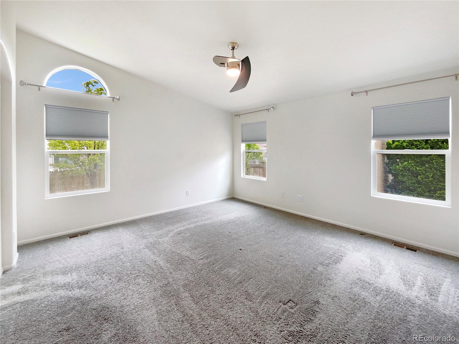 5996 E 129th Place