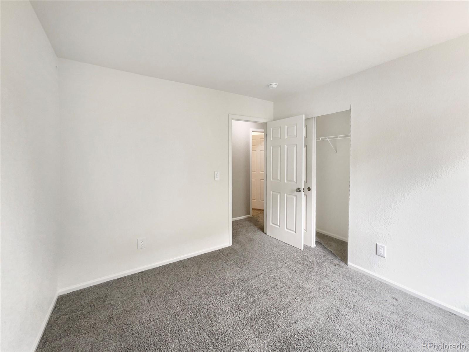 5996 E 129th Place