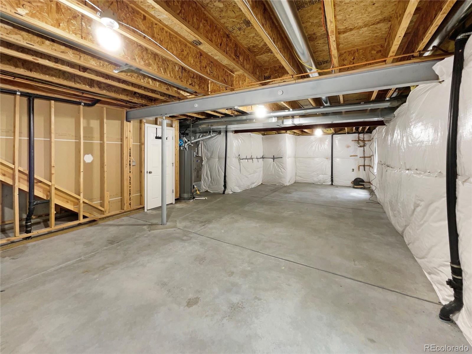 5996 E 129th Place