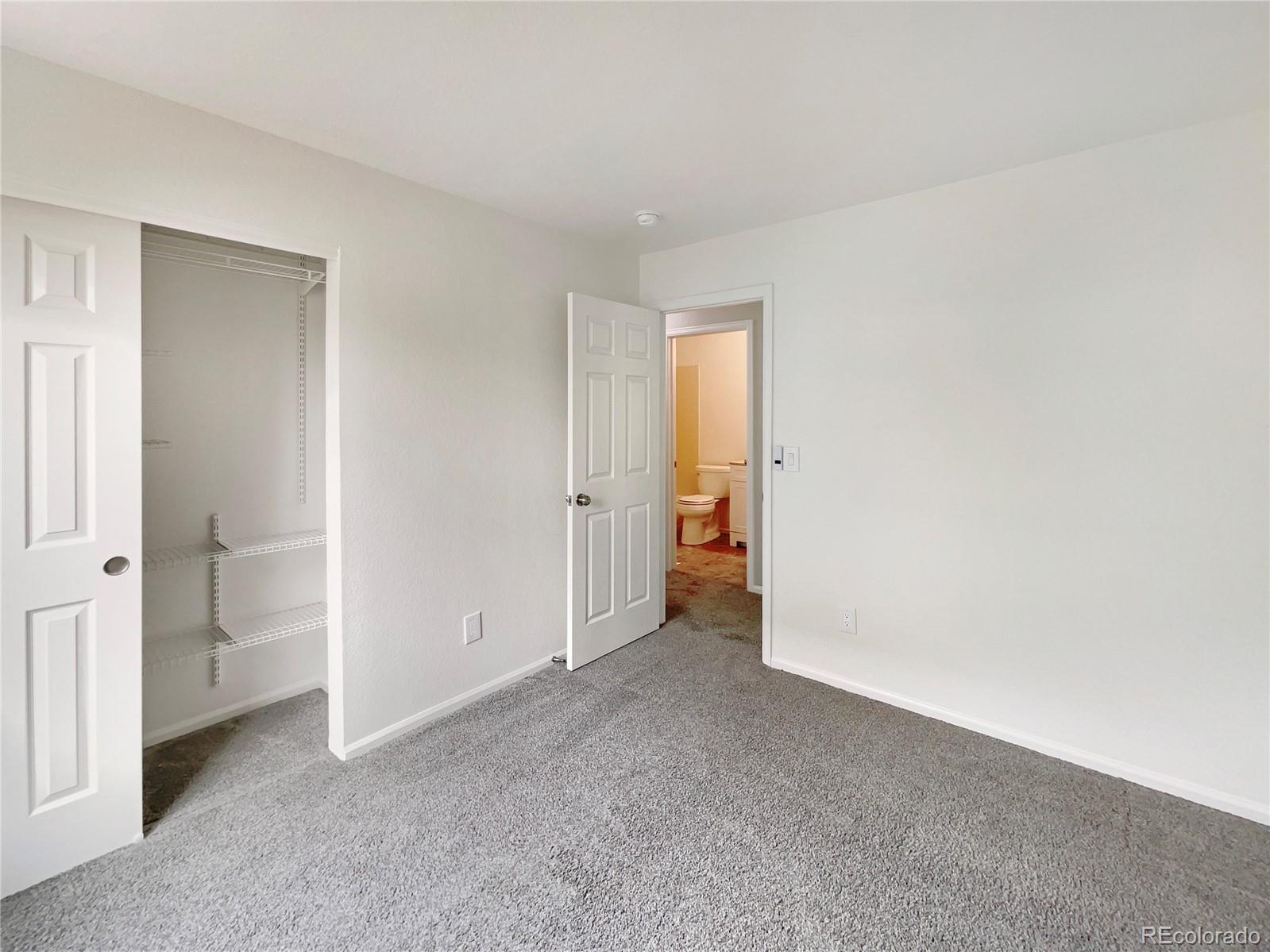 5996 E 129th Place