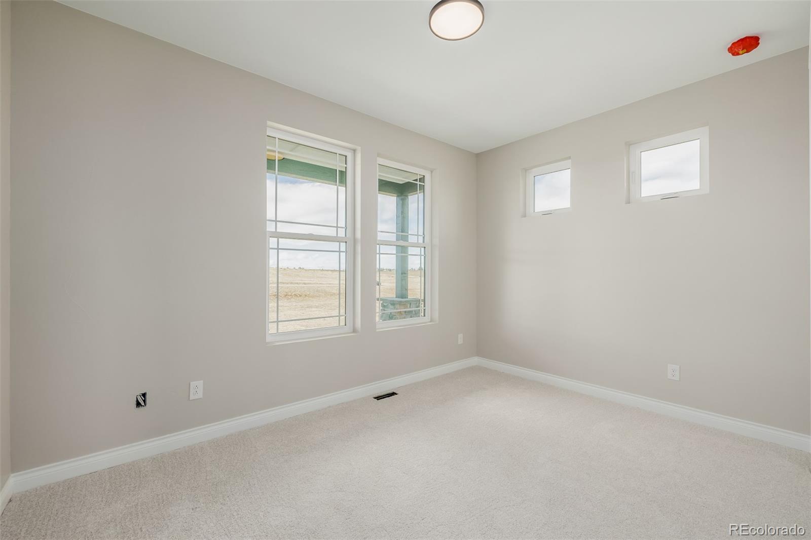 5424 Freddys Trail