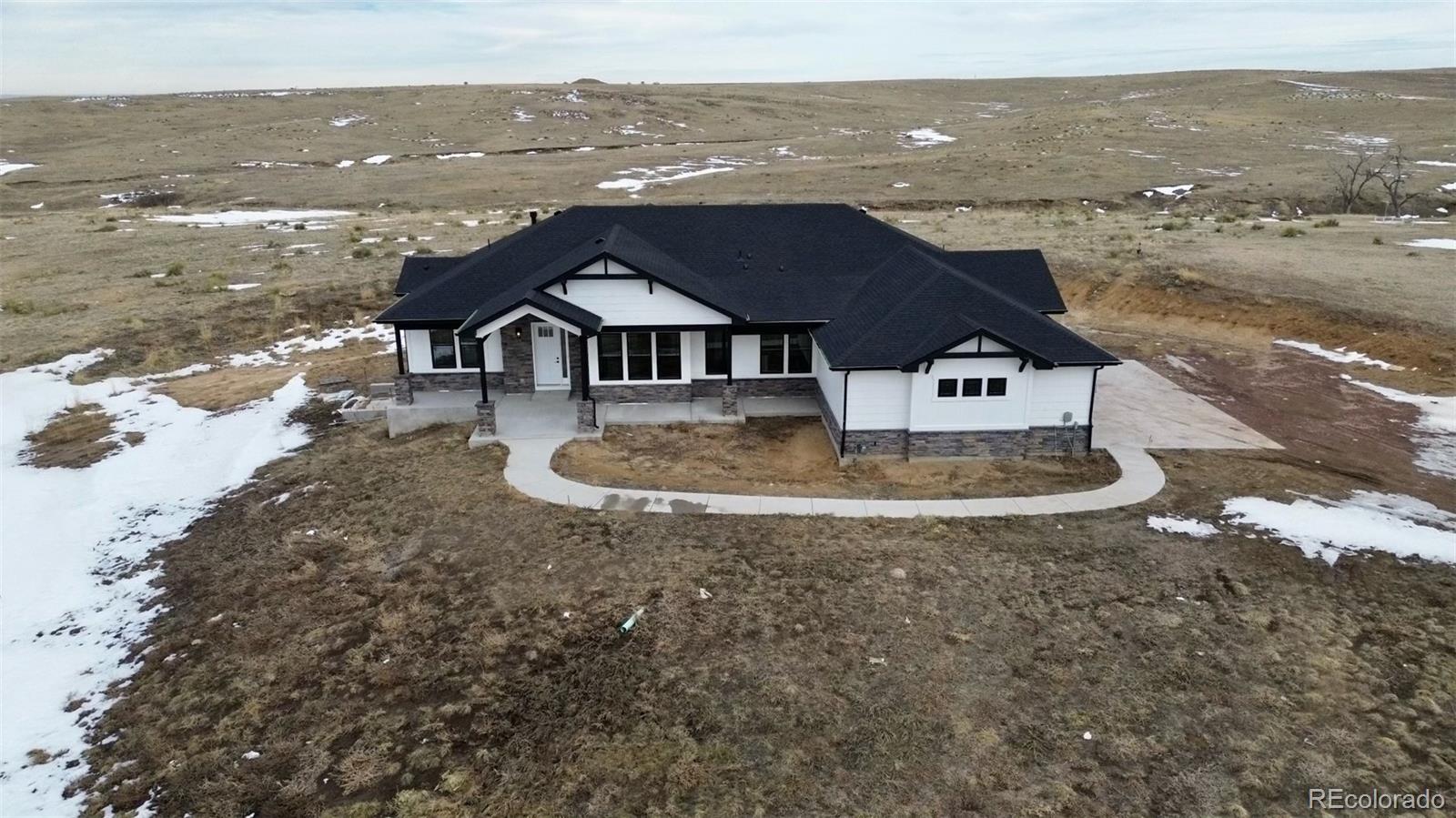 5424 Freddys Trail
