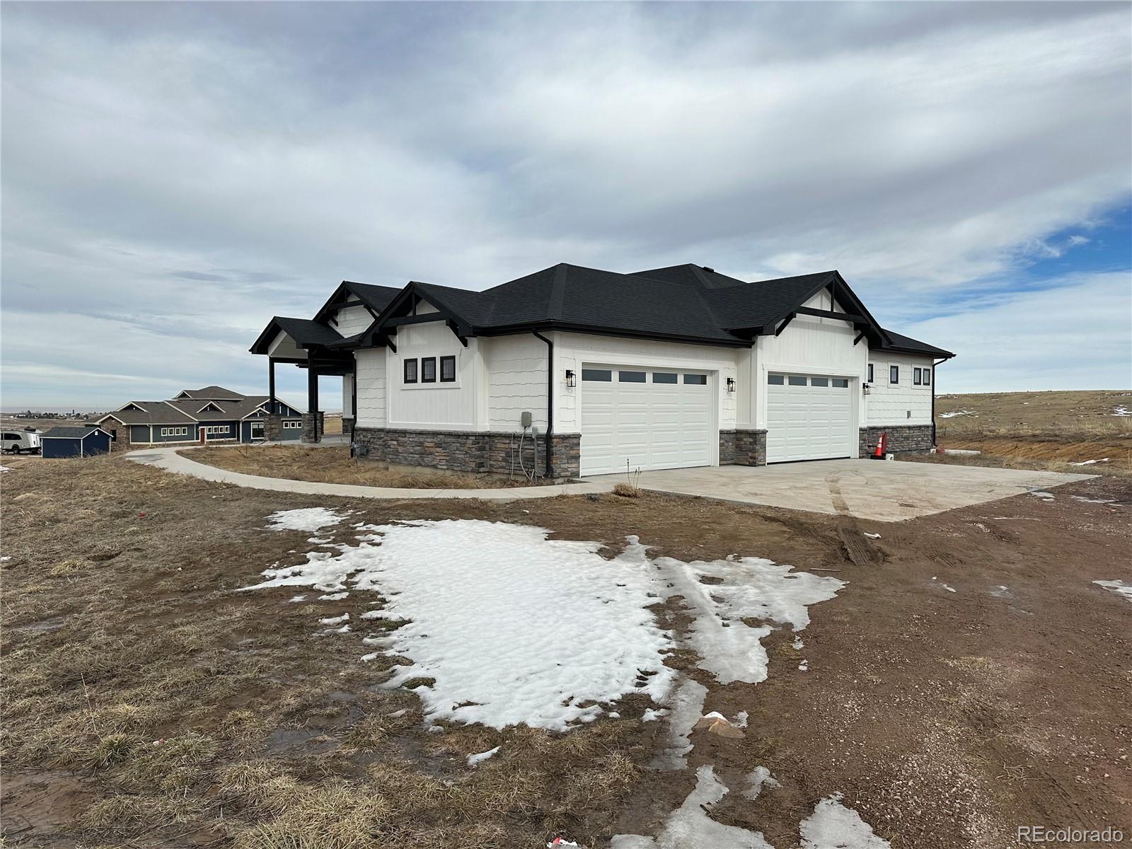 5424 Freddys Trail